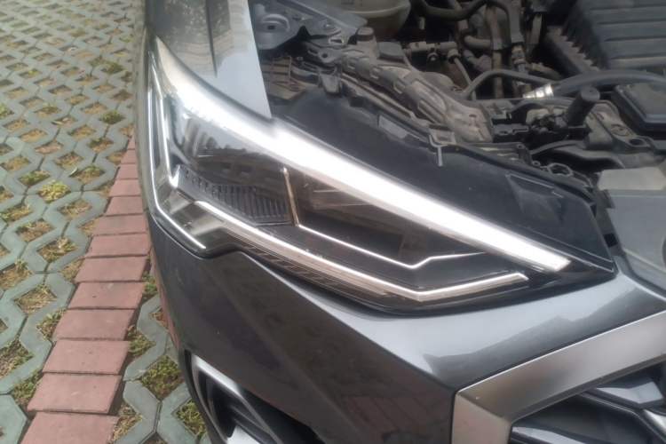 Used Audi Q3 2020 35 TFSI Ambition Dynamic Edition Right Front Headlight