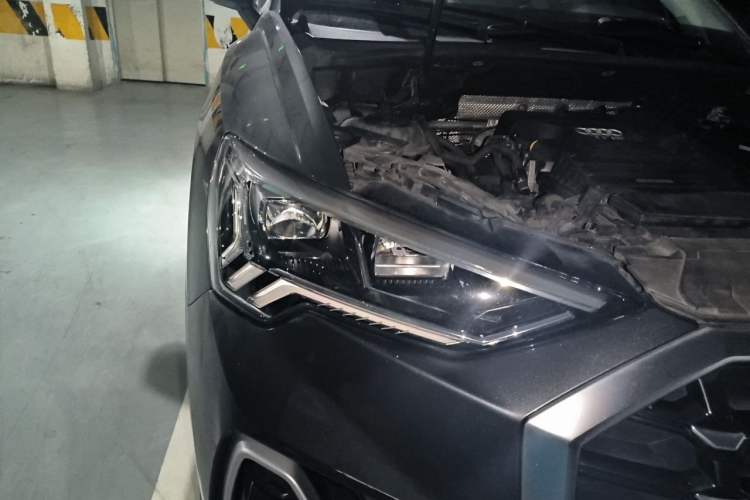 Used Audi Q3 2020 35 TFSI Fashion Dynamic Model Right Front Headlight