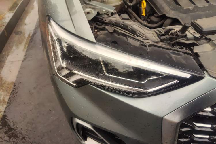 Used Audi Q3 2020 40 TFSI Fashion Dynamic Model Right Front Headlight