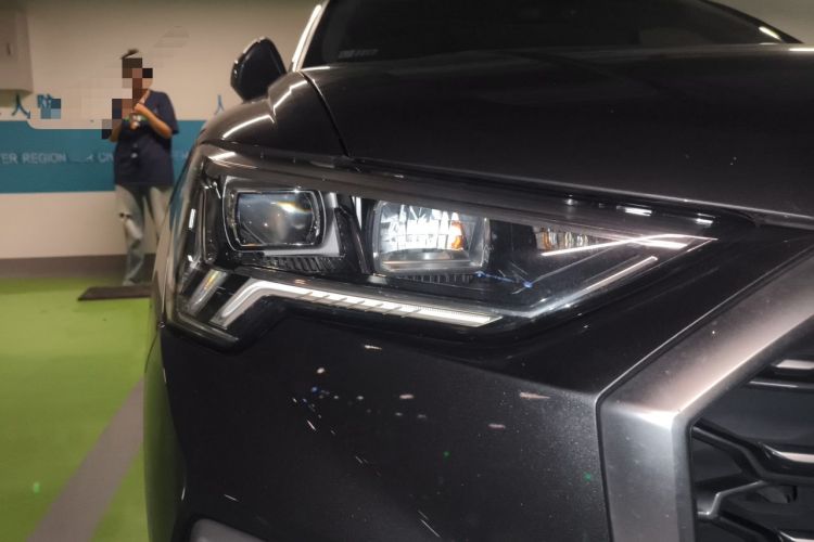 Used Audi Q3 2020 40 TFSI Fashion Dynamic Model Right Front Headlight