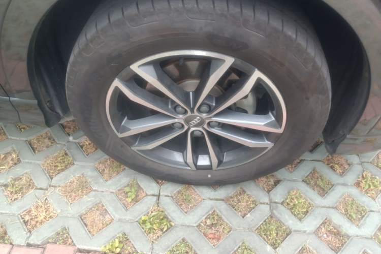 Used Audi Q3 2020 35 TFSI Ambition Dynamic Edition Right Front Wheel Hub