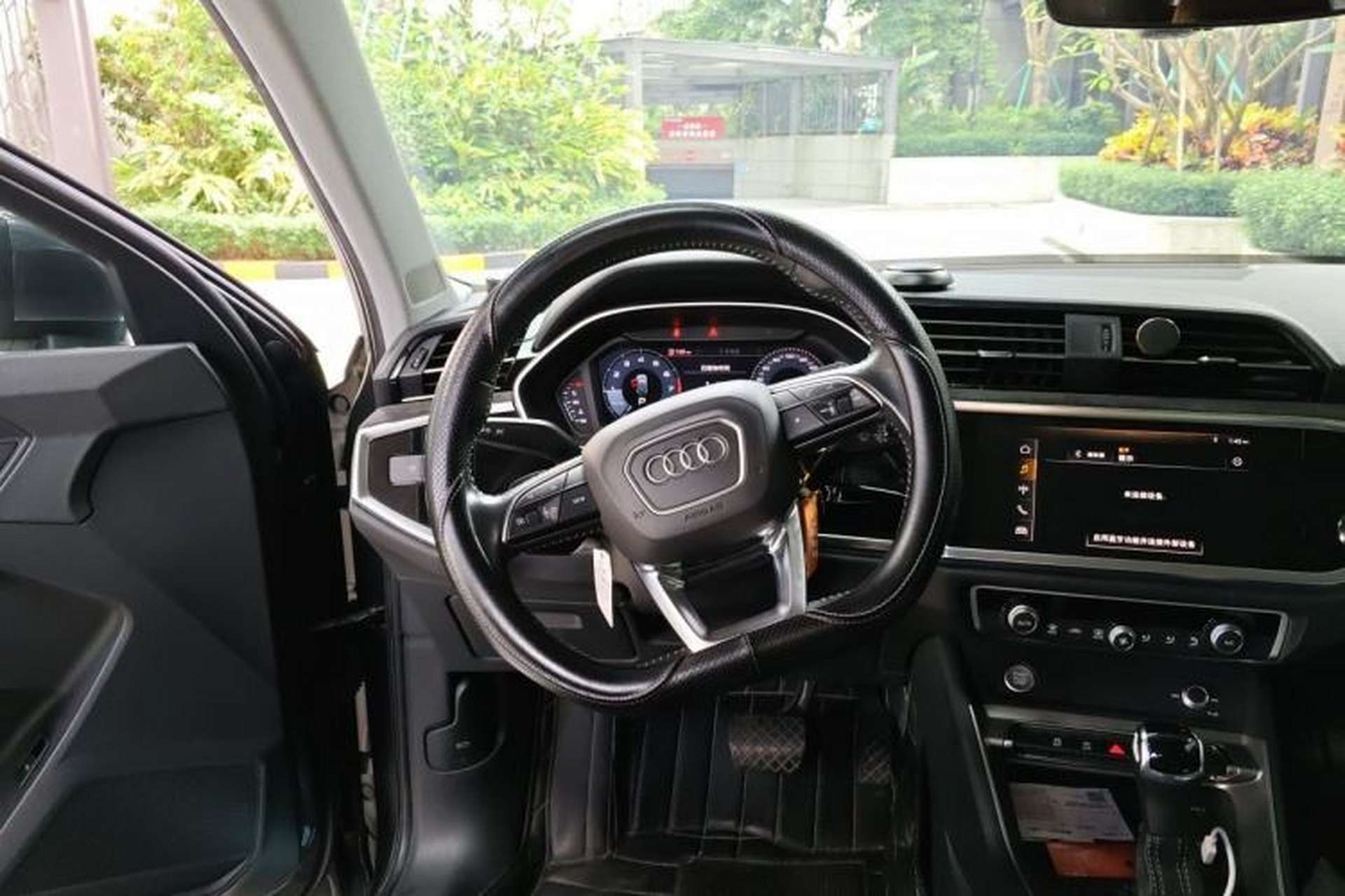 Used Audi Q3 2020 35 TFSI Fashion Dynamic Model Steering Wheel