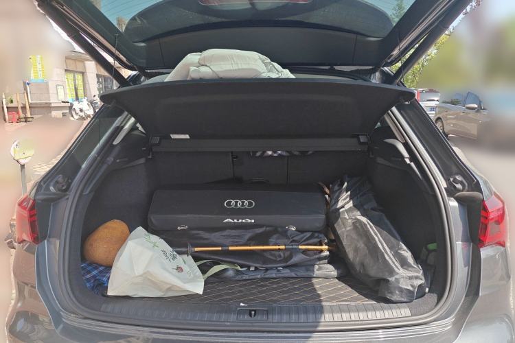 Used Audi Q3 2020 35 TFSI Fashion Dynamic Model Trunk