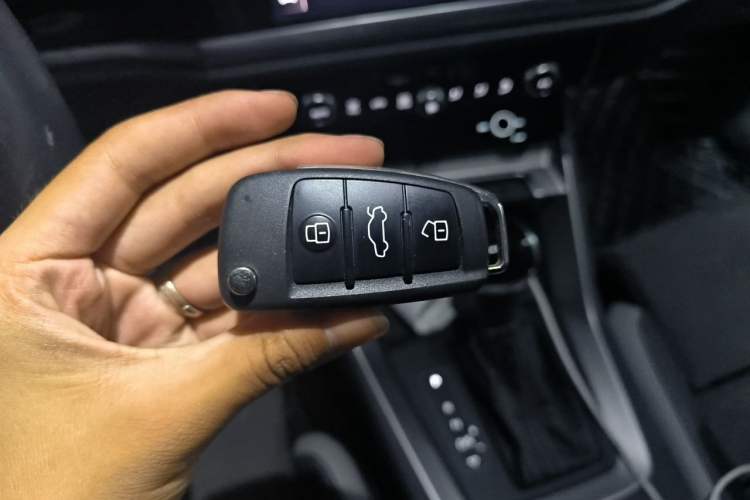 Used Audi Q3 2020 35 TFSI Fashion Dynamic Model Vehicle Key