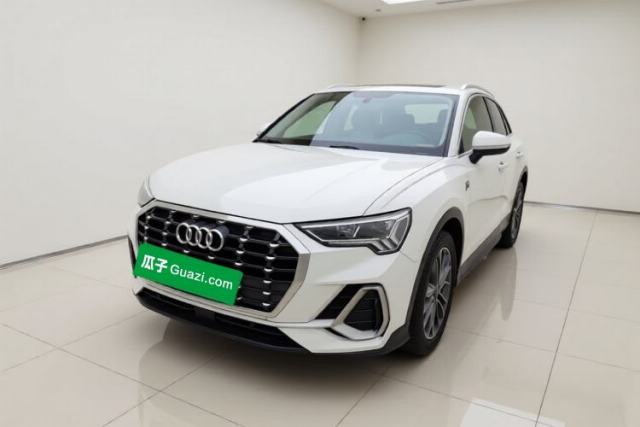 Audi Q3 2020 40 TFSI Fashion Dynamic Model مستعملة