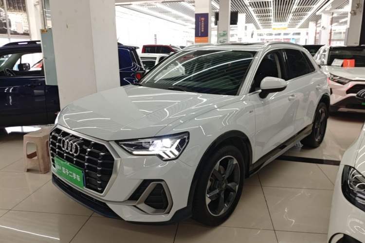 Used Audi Q3 2020 35 TFSI Fashion Dynamic Model Guazi used car, China used car export, Used car for sale, Used cars, Cheapest cars for sale