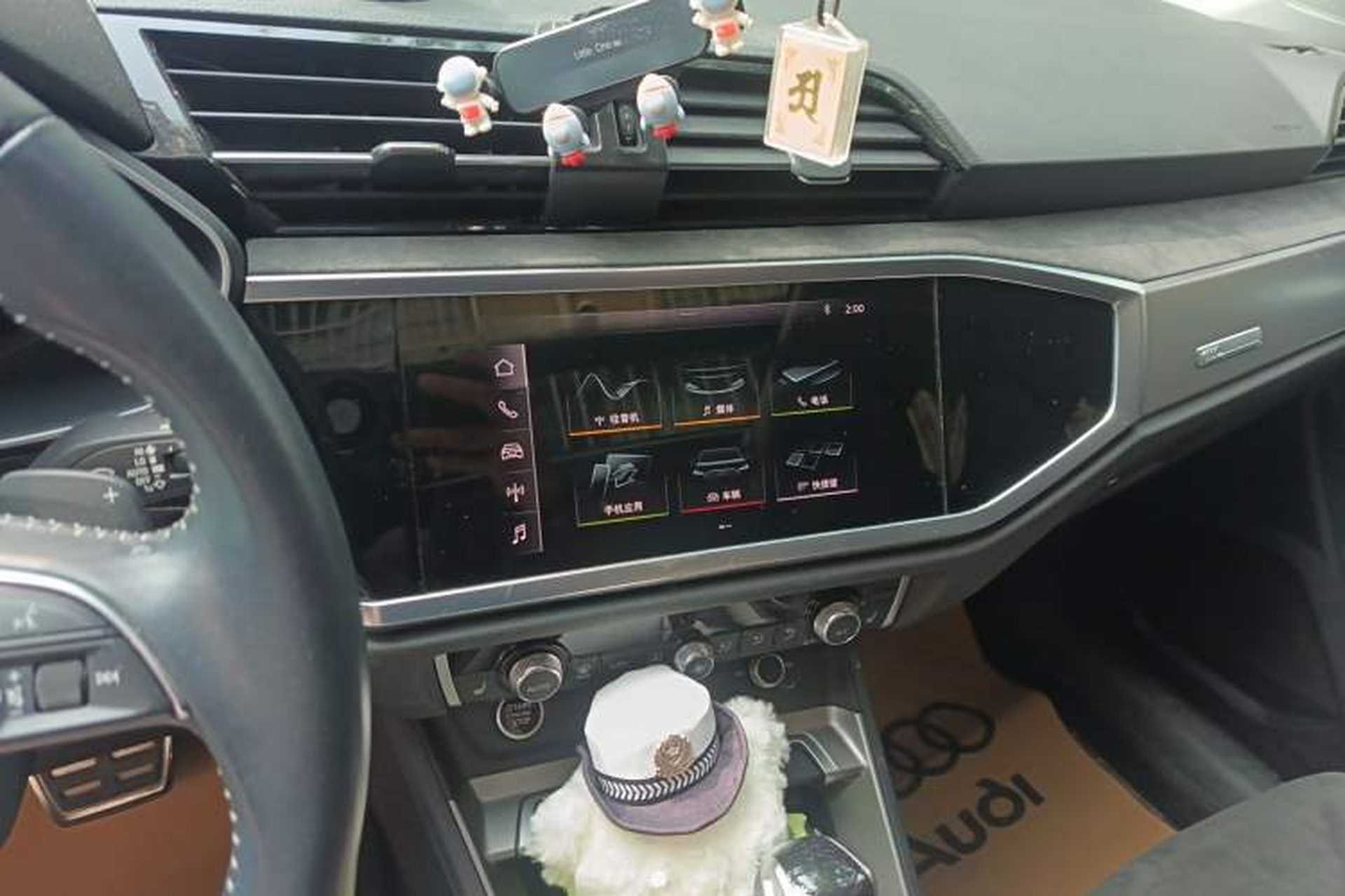Used Audi Q3 2020 40 TFSI Fashion Dynamic Model Audio And AC Panel