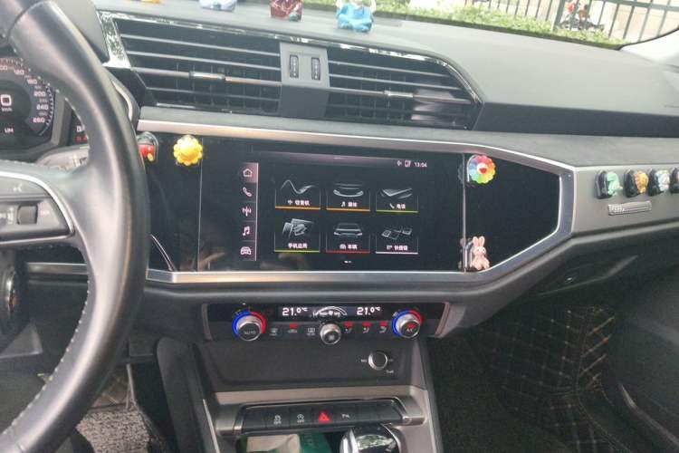 Used Audi Q3 2020 35 TFSI Ambition Dynamic Edition Audio And AC Panel