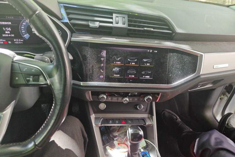 Used Audi Q3 2020 35 TFSI Fashion Dynamic Model Audio And AC Panel