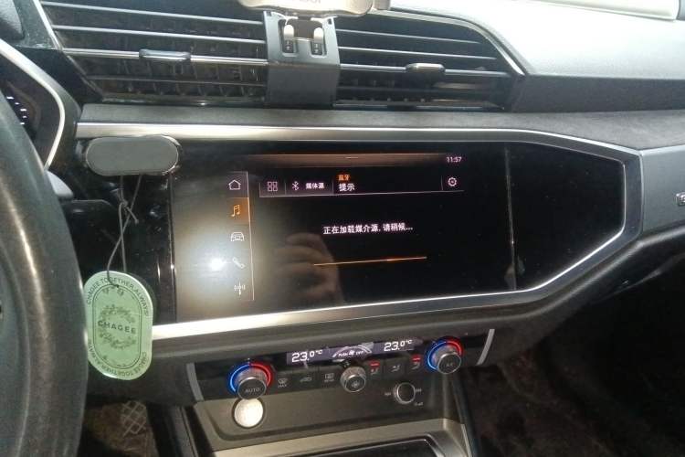 Used Audi Q3 2020 35 TFSI Fashion Dynamic Model Audio And AC Panel