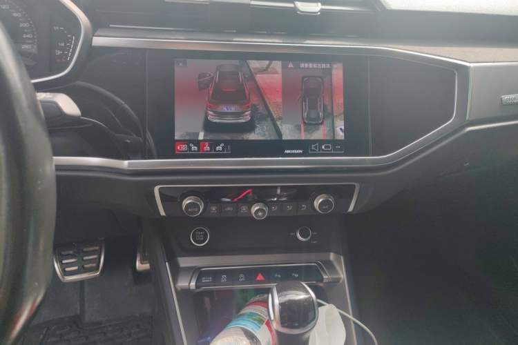 Used Audi Q3 2020 40 TFSI Fashion Dynamic Model Audio And AC Panel