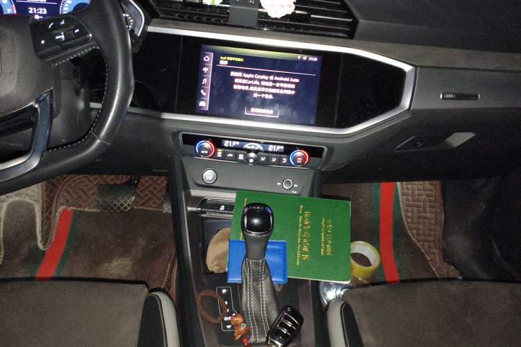 Used Audi Q3 2020 35 TFSI Fashion Dynamic Model Audio And AC Panel