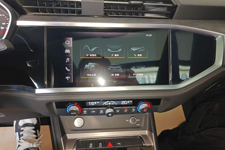 Used Audi Q3 2020 35 TFSI Fashion Dynamic Model Audio And AC Panel