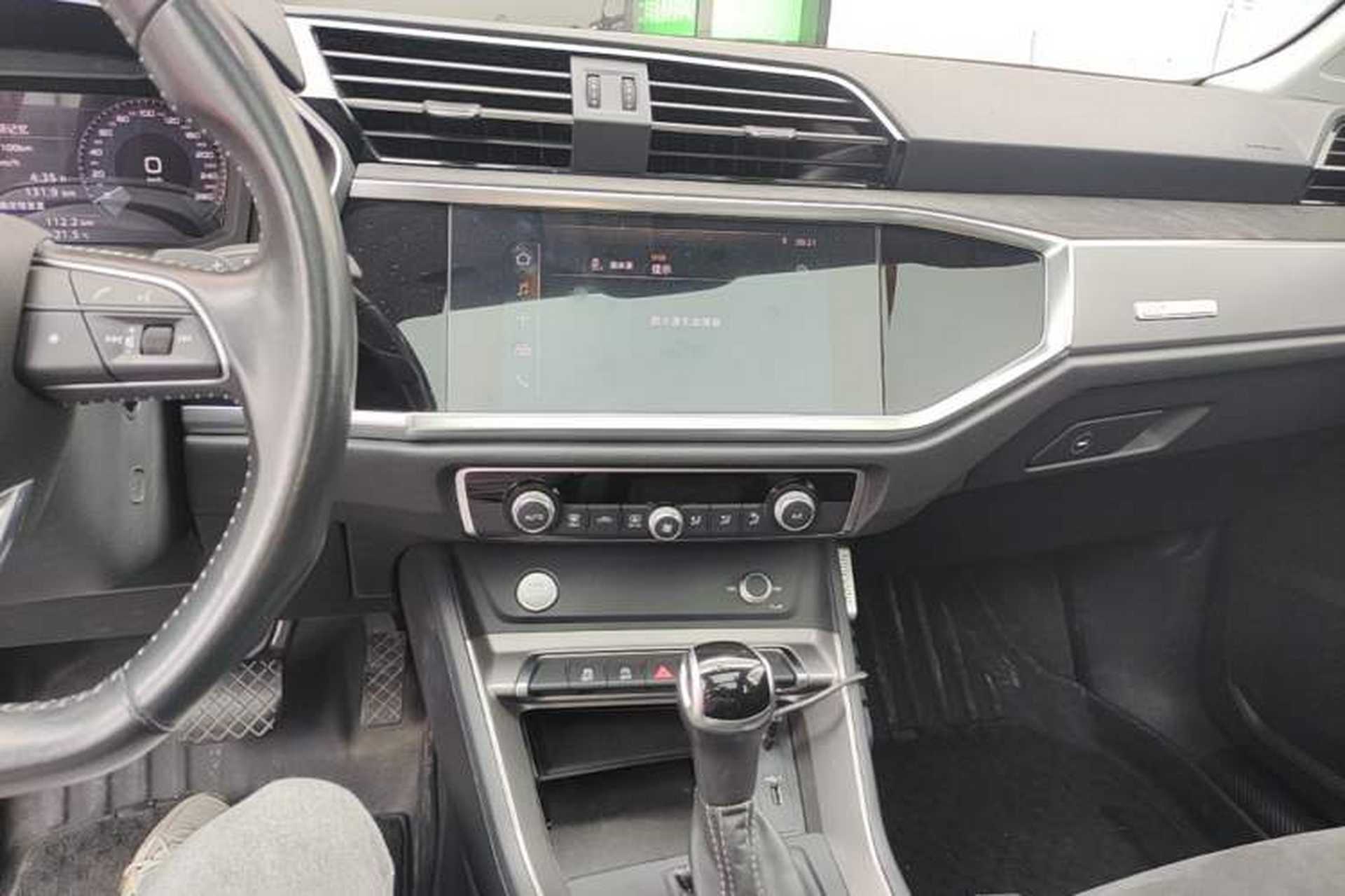 Used Audi Q3 2020 35 TFSI Fashion Dynamic Model Audio And AC Panel