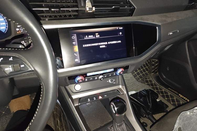 Used Audi Q3 2020 35 TFSI Fashion Dynamic Model Audio And AC Panel