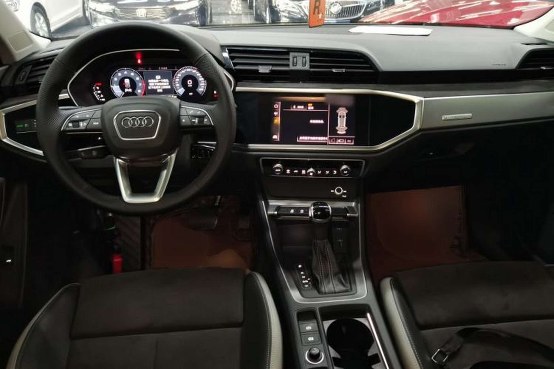 Used Audi Q3 2020 35 TFSI Ambition Dynamic Edition Center Console