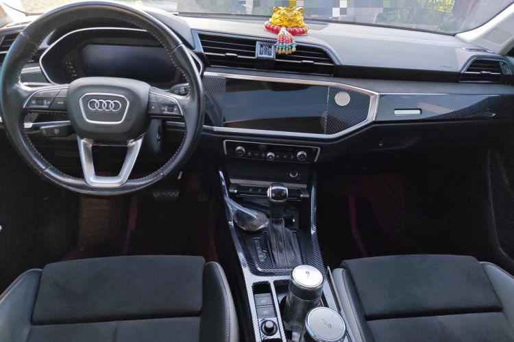 Used Audi Q3 2020 35 TFSI Ambition Dynamic Edition Center Console