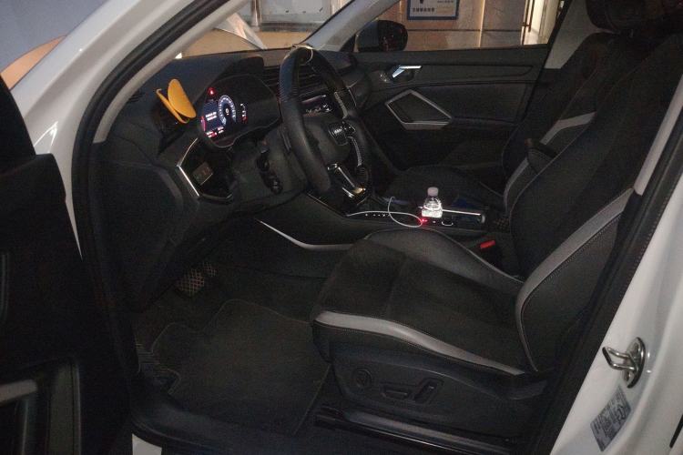 Used Audi Q3 2020 35 TFSI Fashion Dynamic Model Driver Seat