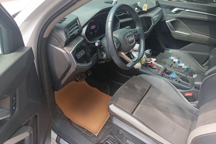 Used Audi Q3 2020 40 TFSI Fashion Dynamic Model Driver Seat