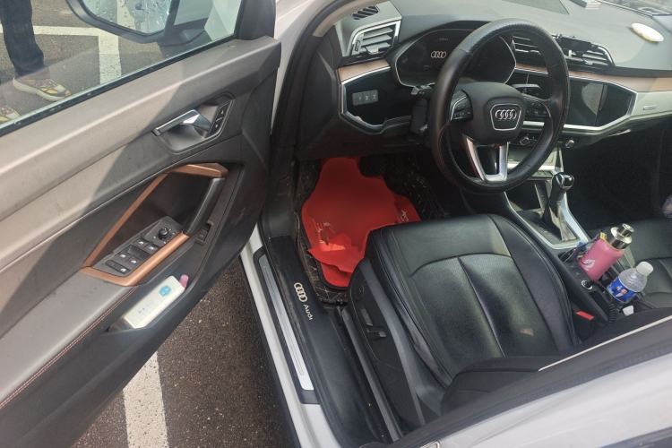 Used Audi Q3 2020 35 TFSI Fashion Dynamic Model Driver Seat