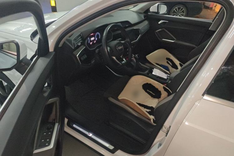 Used Audi Q3 2020 35 TFSI Fashion Dynamic Model Driver Seat
