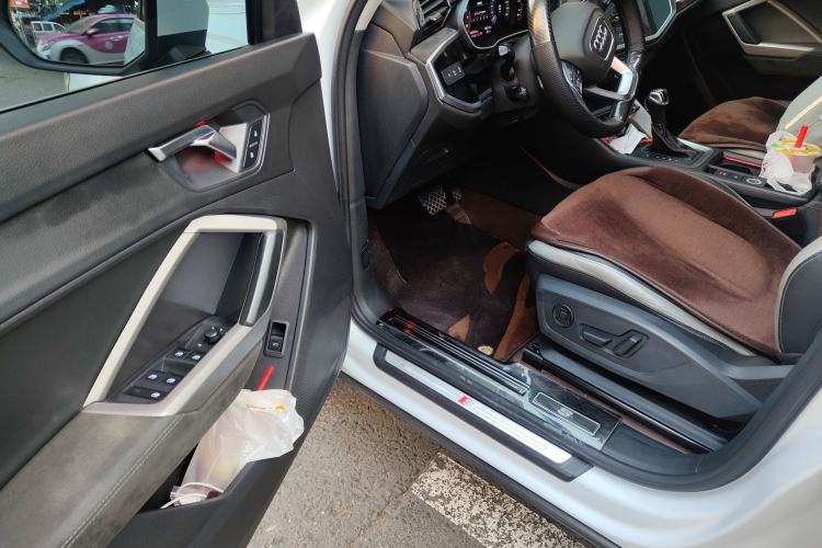 Used Audi Q3 2020 35 TFSI Fashion Dynamic Model Driver Seat