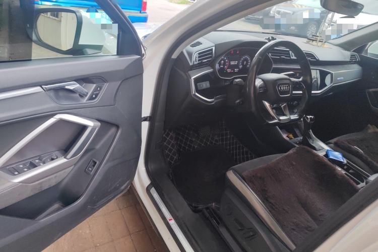 Used Audi Q3 2020 40 TFSI Fashion Dynamic Model Driver Seat