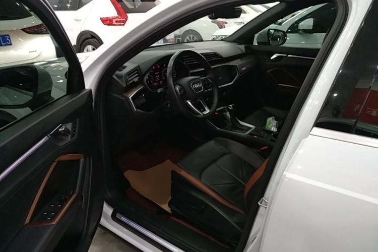 Used Audi Q3 2020 35 TFSI Fashionable and Elegant Model Driver Seat