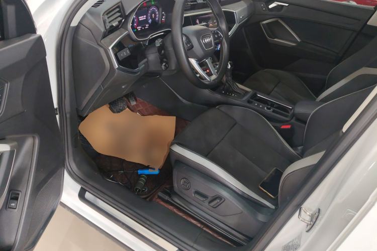 Used Audi Q3 2020 35 TFSI Ambition Dynamic Edition Driver Seat