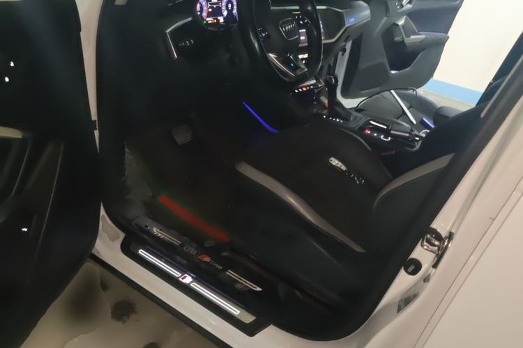 Used Audi Q3 2020 35 TFSI Fashion Dynamic Model Driver Seat
