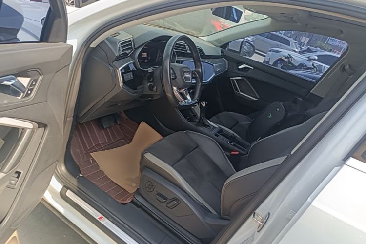 Used Audi Q3 2020 35 TFSI Fashion Dynamic Model Driver Seat