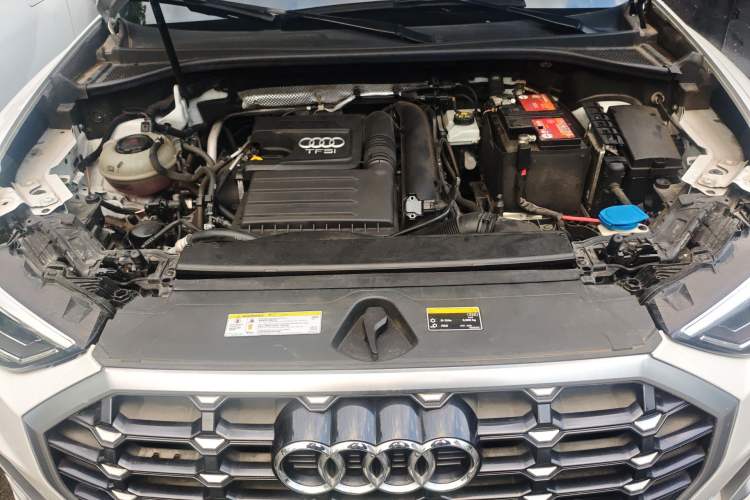 Used Audi Q3 2020 35 TFSI Fashion Dynamic Model Engine Bay