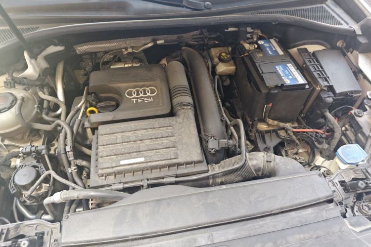 Used Audi Q3 2020 35 TFSI Fashion Dynamic Model Engine Bay