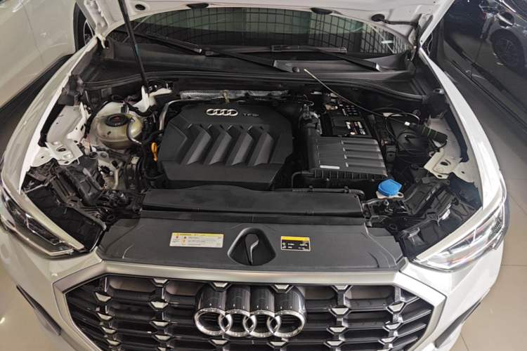 Used Audi Q3 2020 40 TFSI Fashion Dynamic Model Engine Bay