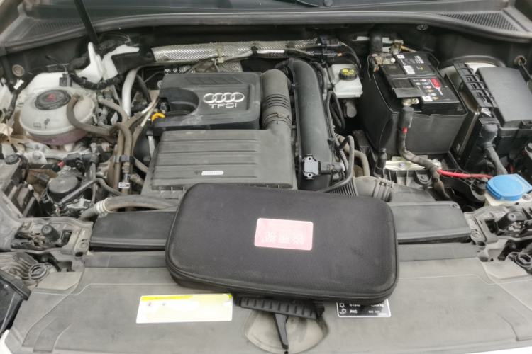 Used Audi Q3 2020 35 TFSI Fashion Dynamic Model Engine Bay