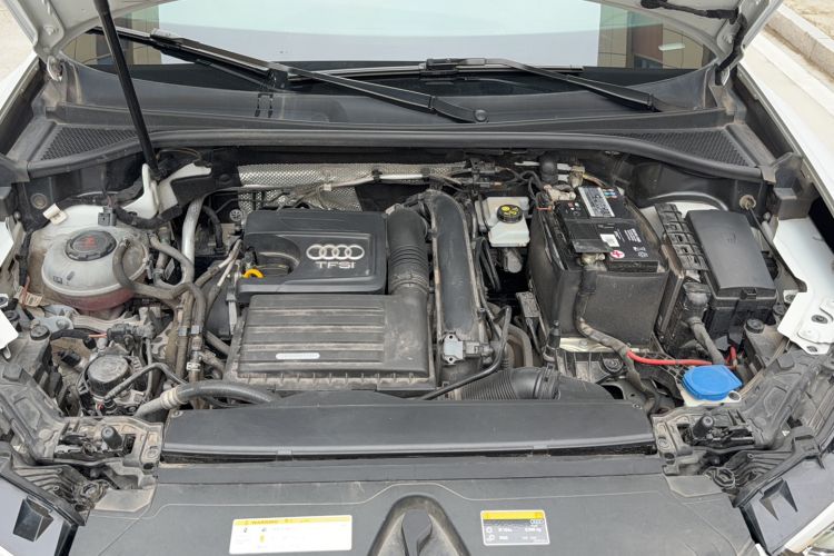 Used Audi Q3 2020 35 TFSI Fashion Dynamic Model Engine Bay