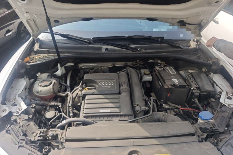 Used Audi Q3 2020 35 TFSI Fashion Dynamic Model Engine Bay