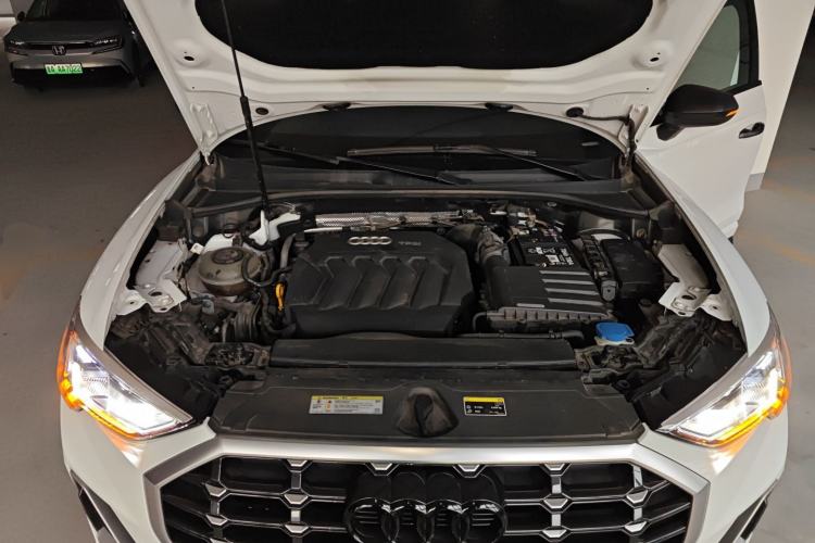 Used Audi Q3 2020 40 TFSI Fashion Dynamic Model Engine Bay
