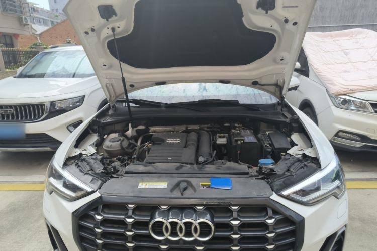 Used Audi Q3 2020 35 TFSI Fashion Dynamic Model Engine Bay