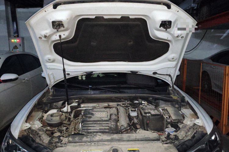 Used Audi Q3 2020 35 TFSI Fashion Dynamic Model Engine Bay