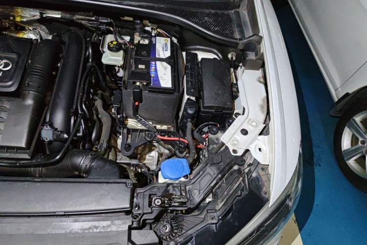 Used Audi Q3 2020 35 TFSI Fashion Dynamic Model Engine Bay Left