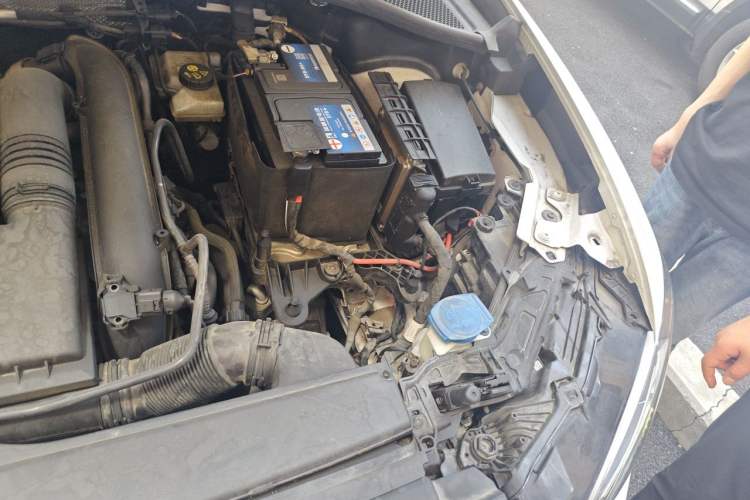 Used Audi Q3 2020 35 TFSI Fashion Dynamic Model Engine Bay Left