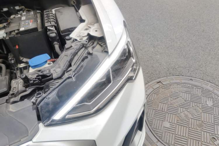 Used Audi Q3 2020 35 TFSI Fashion Dynamic Model Engine Bay Left