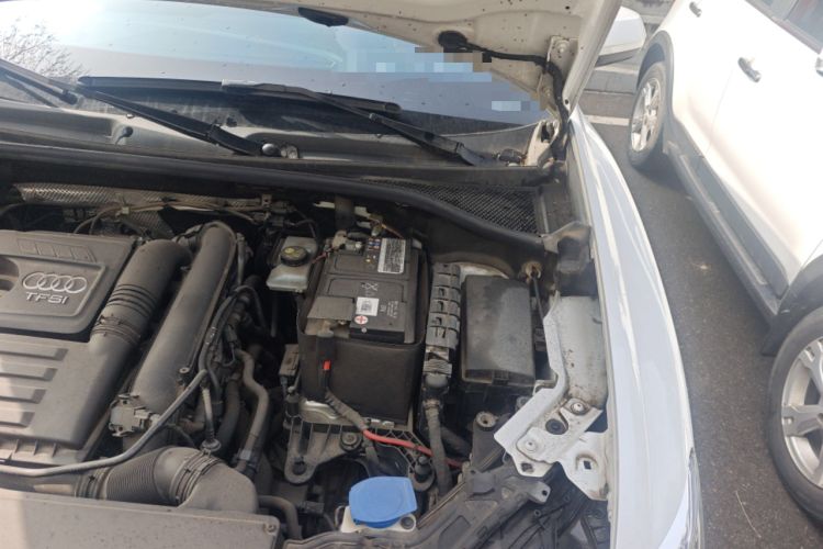 Used Audi Q3 2020 35 TFSI Fashion Dynamic Model Engine Bay Left