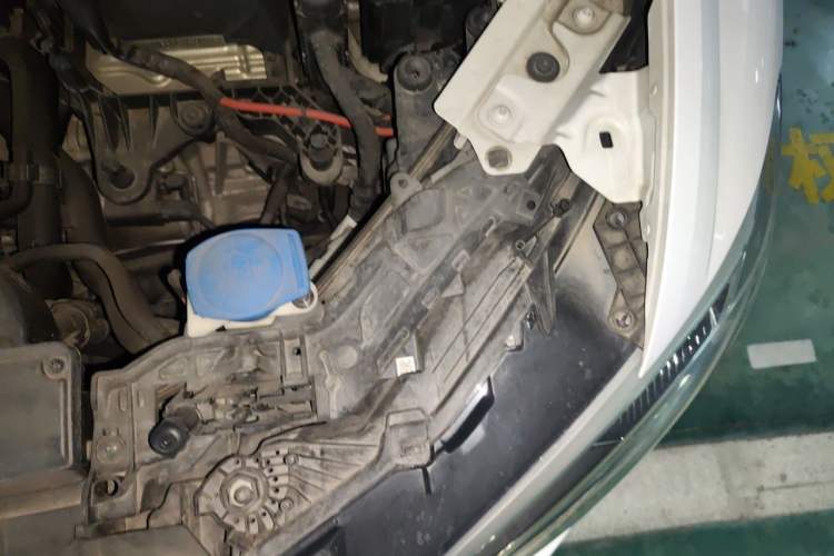Used Audi Q3 2020 35 TFSI Fashion Dynamic Model Engine Bay Left