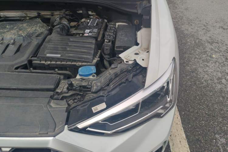 Used Audi Q3 2020 40 TFSI Fashion Dynamic Model Engine Bay Left