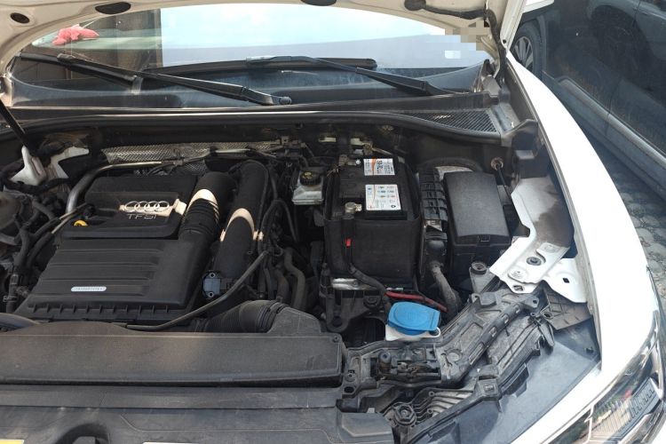 Used Audi Q3 2020 35 TFSI Ambition Style Edition Engine Bay Left