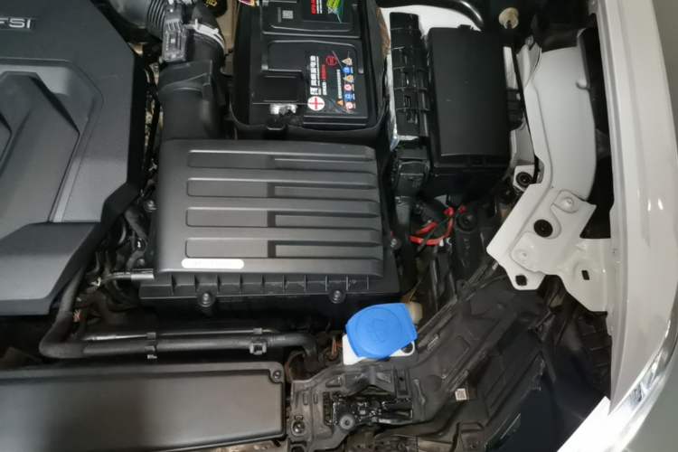 Used Audi Q3 2020 40 TFSI Fashion Dynamic Model Engine Bay Left