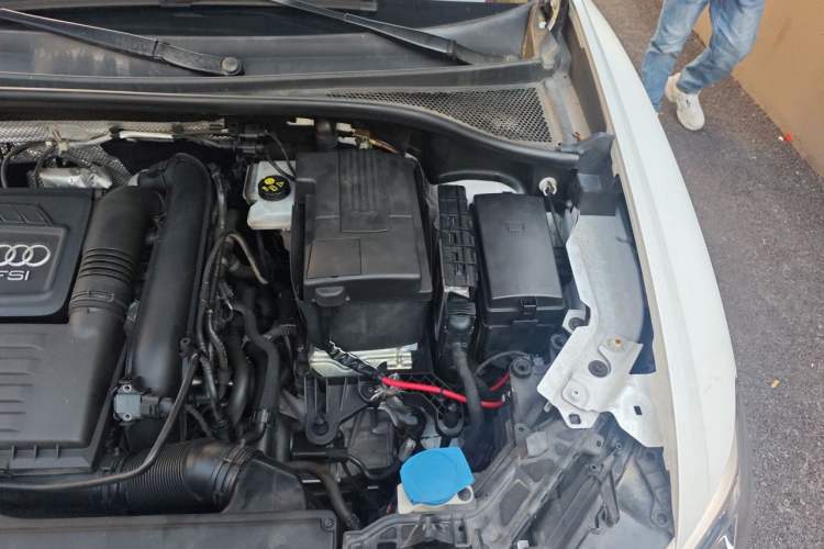 Used Audi Q3 2020 35 TFSI Fashionable and Elegant Model Engine Bay Left