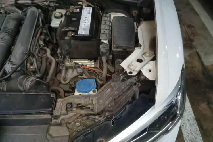 Used Audi Q3 2020 35 TFSI Fashion Dynamic Model Engine Bay Left